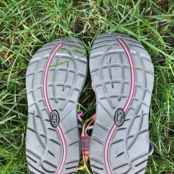 Size 6 Chacos - Picture 3 of 4